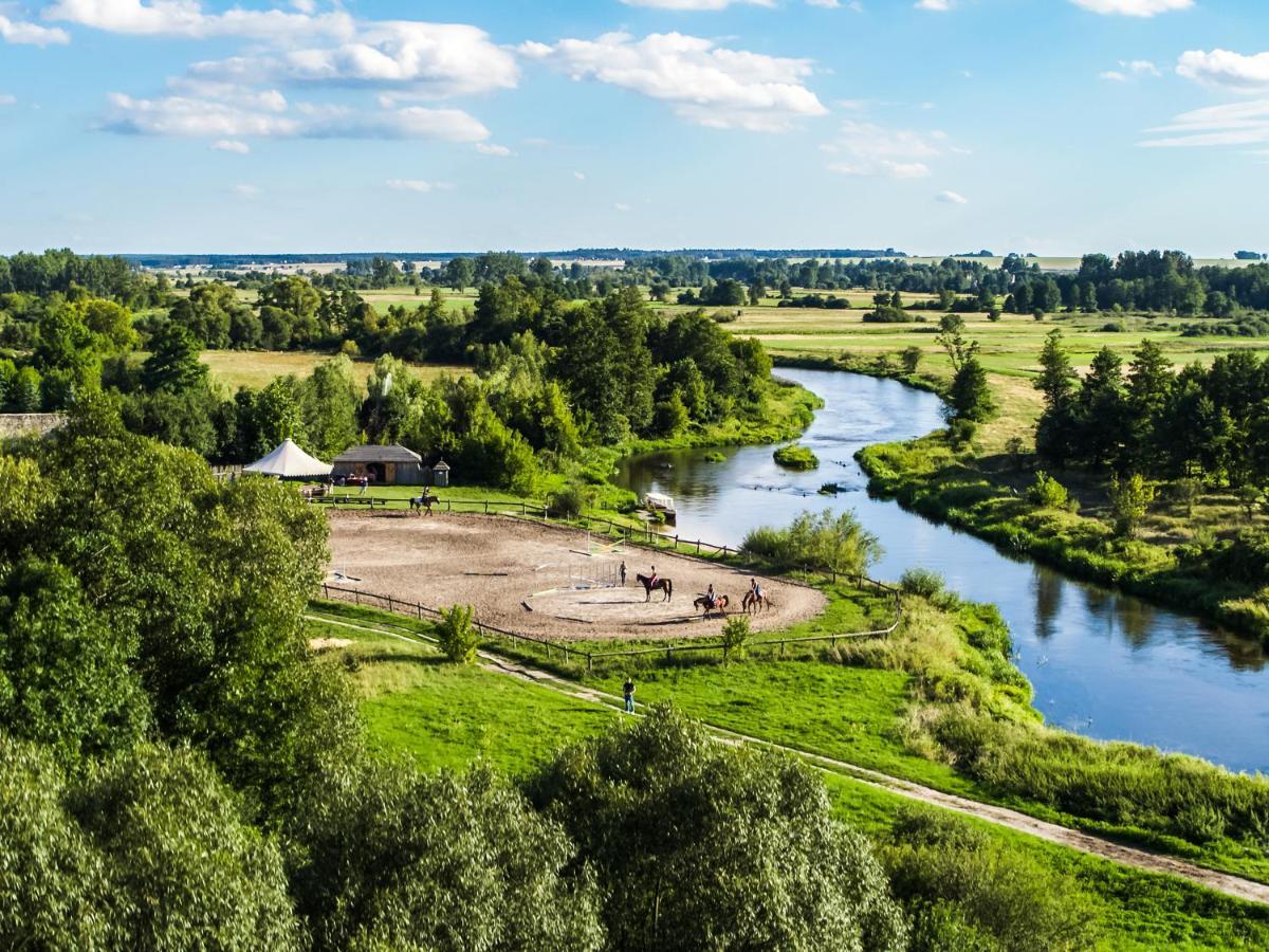 Zamek Rycerski Sobków Exteriér fotografie
